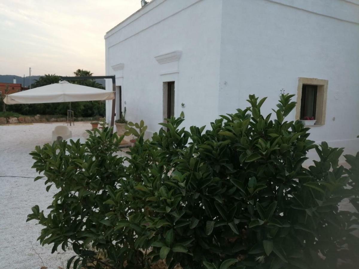 Отель La Casa Bianca Монополи Экстерьер фото